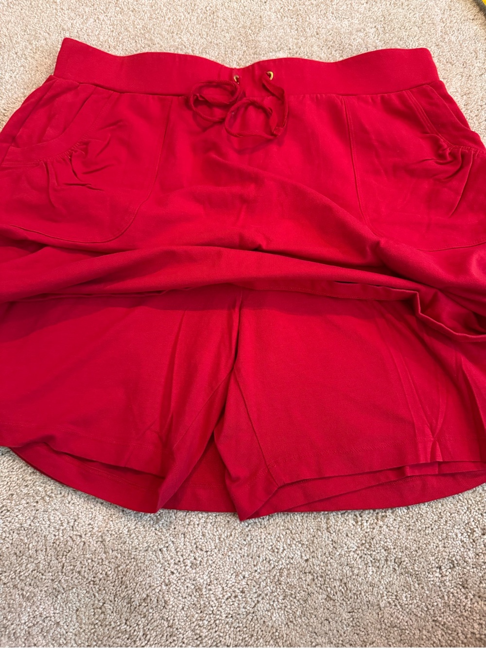 Susan Graver Red Skort - Picture 4 of 9